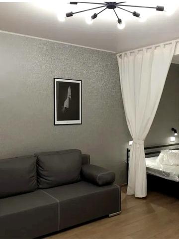 Слави бульв., 8