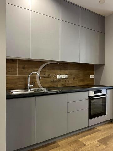 Зарічна вул., 2 к2