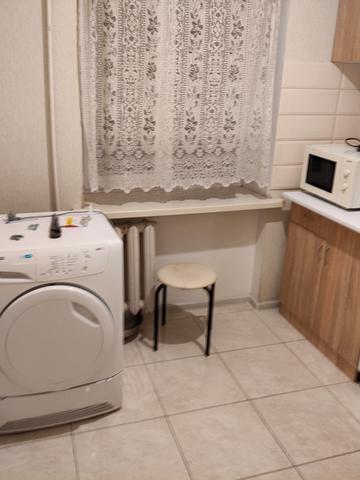 Лесі Українки просп. (Гагаріна), 12