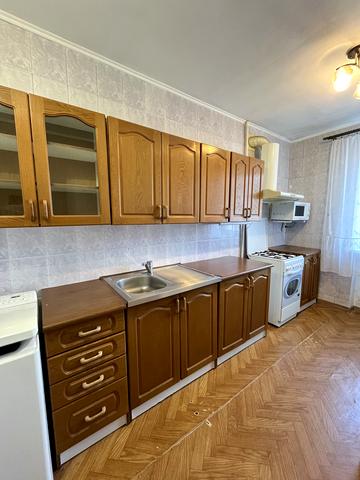 Василя Тютюнника вул. (Малишева), 11