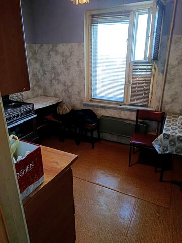 Підлісна вул., 6