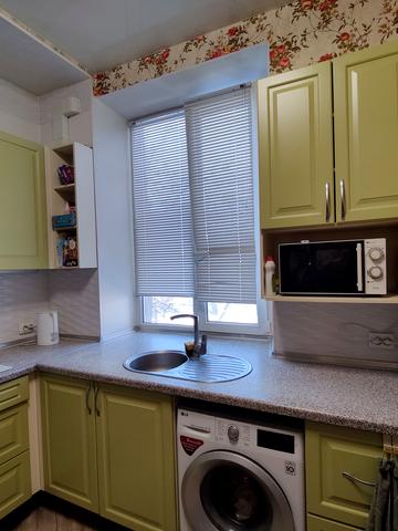 Алчевських вул. (Артема), 1/13