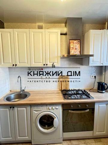 Парково-Сирецька вул. (Тимофія Шамрила), 3