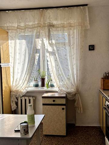 Бориса Грінченка вул., 2а