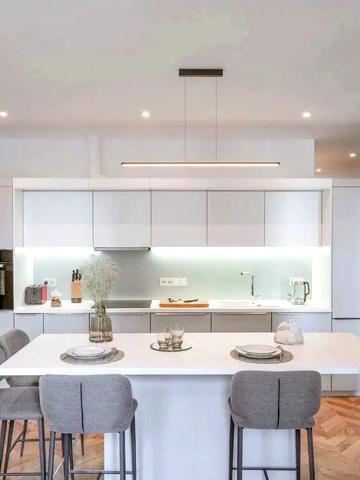 Антоновича вул. (Горького), 44