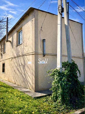 10-та Поздовжня вул., 73