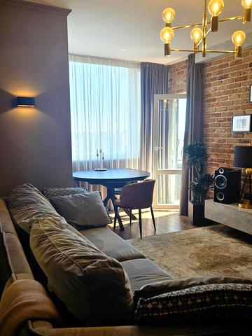 Олега Мудрака вул. (Генерала Наумова), 66