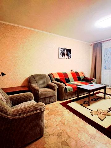 Старицького вул., 46