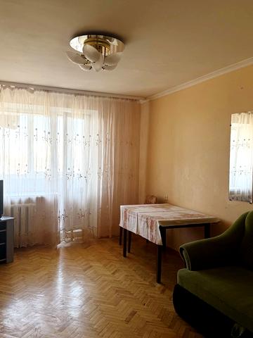 Олександра Довженка вул., 14