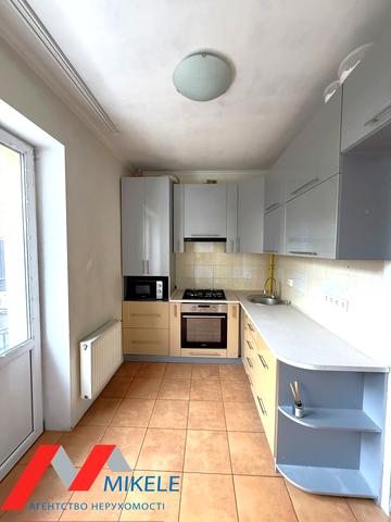 Академіка Шалімова вул., 86