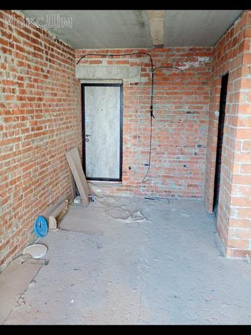 Митрополита Шептицького вул., 2