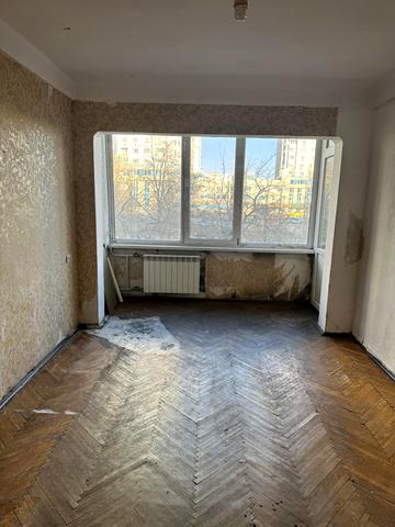 Юрія Шумського вул., 6