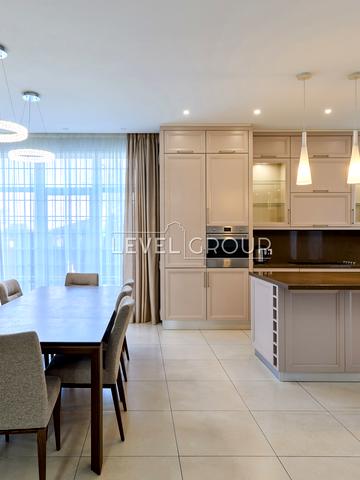 Порічкова вул., 166