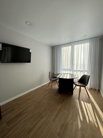 Олега Мудрака вул. (Генерала Наумова), 1-Б