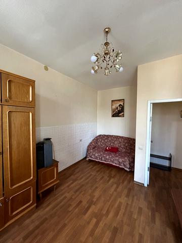 Івана Мазепи просп. (Петровського), 25