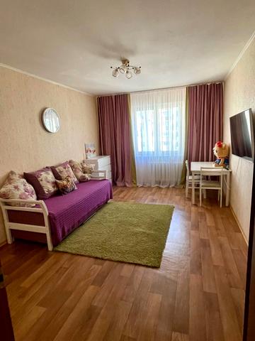 Григорія Ващенка вул., 1