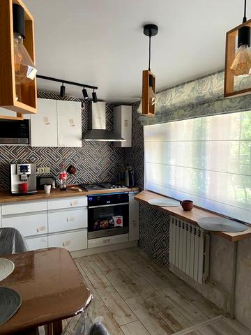 Вячеслава Чорновола вул., 45а