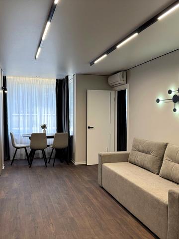 Степана Бандери вул., 77-Б