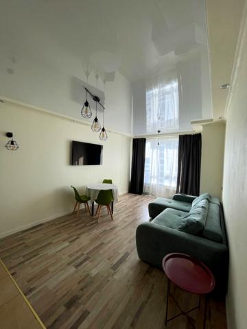 Зарічна вул., 1-Б