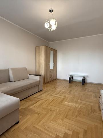 Олександра Кошиця вул., 10/21