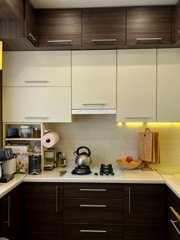 Подільська вул., 7