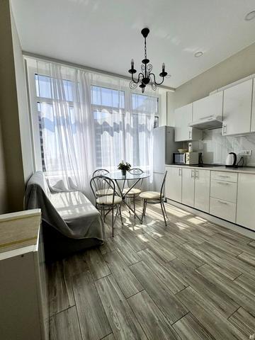 Валерія Самофалова вул. (Каманіна), 16а/2