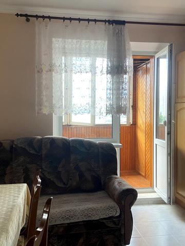 Михайла Гришка вул., 8-Б