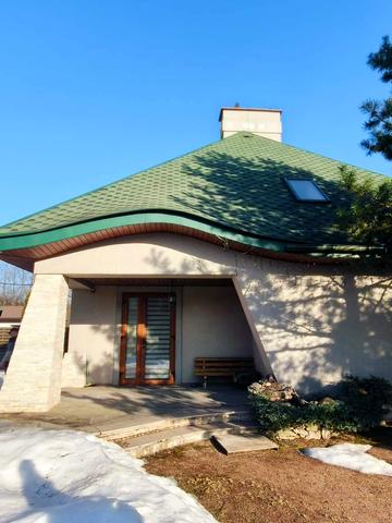 Центральна, 5