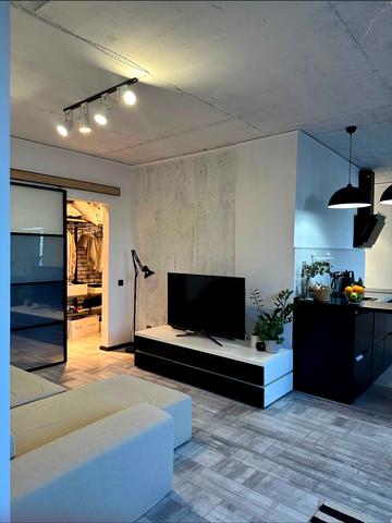 Ділова вул. (Димитрова), 2-Б