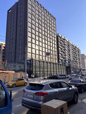Сонячна вул., (Будинок 1)