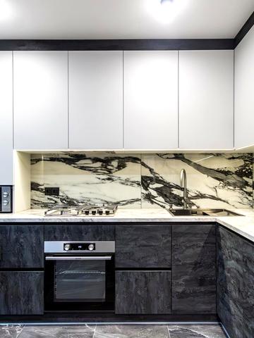 Флотська вул., 10-Б