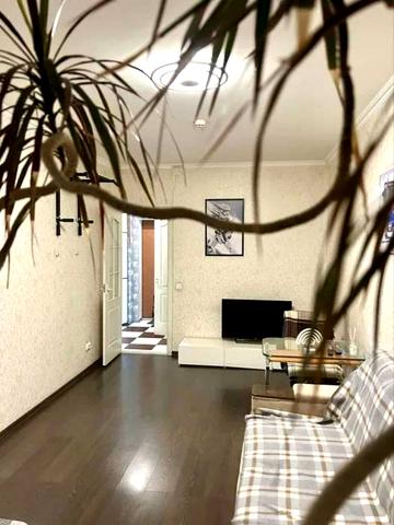 Наталії Ужвій вул., 12