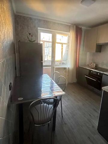 Слави бульв., 12