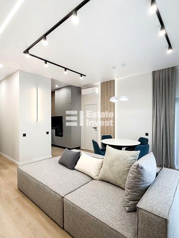 Професора Отамановського вул., (Будинок)