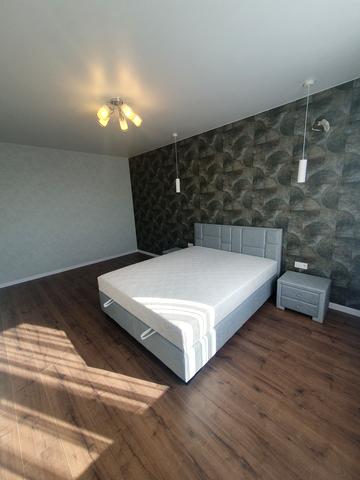 Сергія Данченка вул., 32