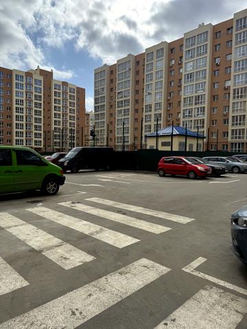 Героїв Небесної Сотні просп., 26/14