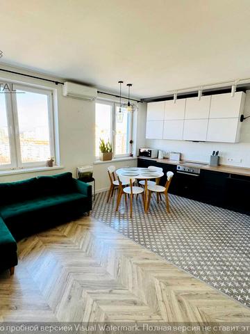 Сергія Данченка вул., 32