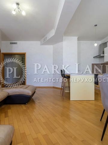 Гусовського вул., 11/11