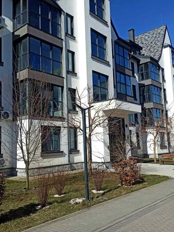 Київська вул., 10-В, к.4