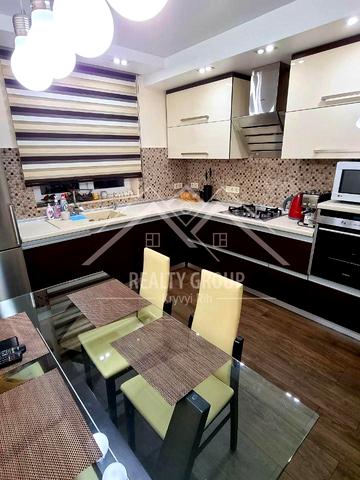 Петра Калнишевського вул. (Харитонова), 19а