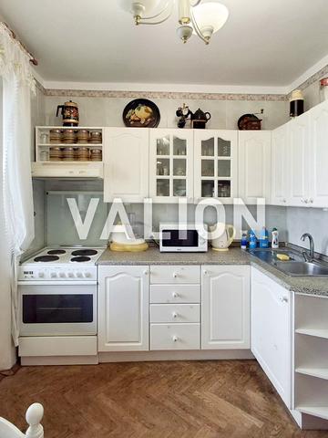 Олександра Довженка вул., 16-Б