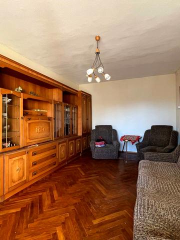 Йорданська вул. (Лайоша Гавро), 17