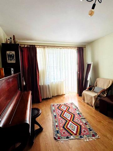 Почайнинська вул., 13/9