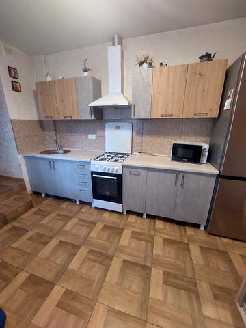 Павла Скоропадського вул. (Адмірала Макарова), 3