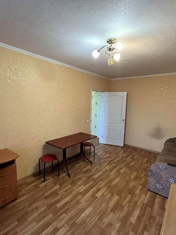 Гвардійців-Широнінців вул., 44