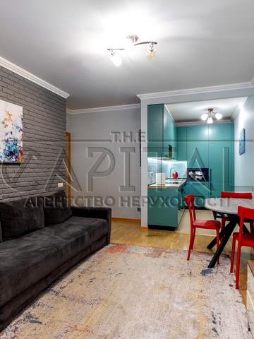 Голосіївський просп. (40-річчя Жовтня), 62