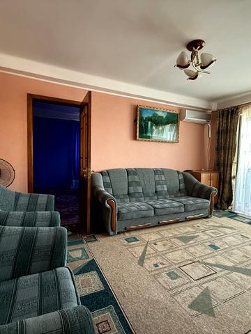 Пирогівський Шлях вул. (Червонопрапорна), 44