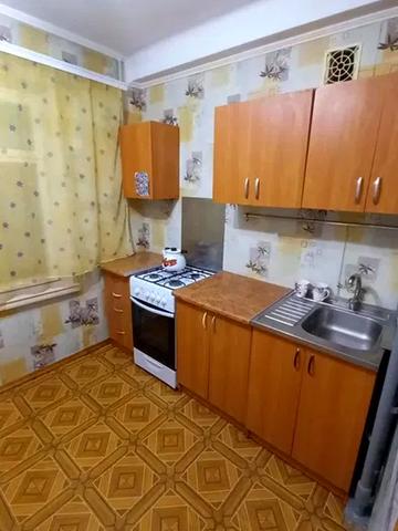 Узбекистанська вул., 1-А