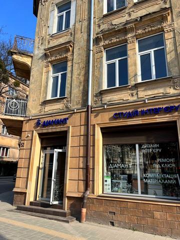 Євгена Чикаленка вул., 50