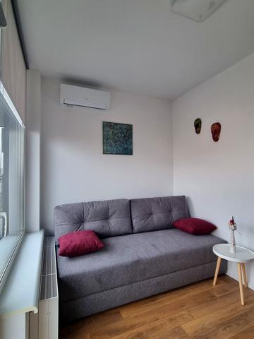 Василя Стуса вул., 35-А